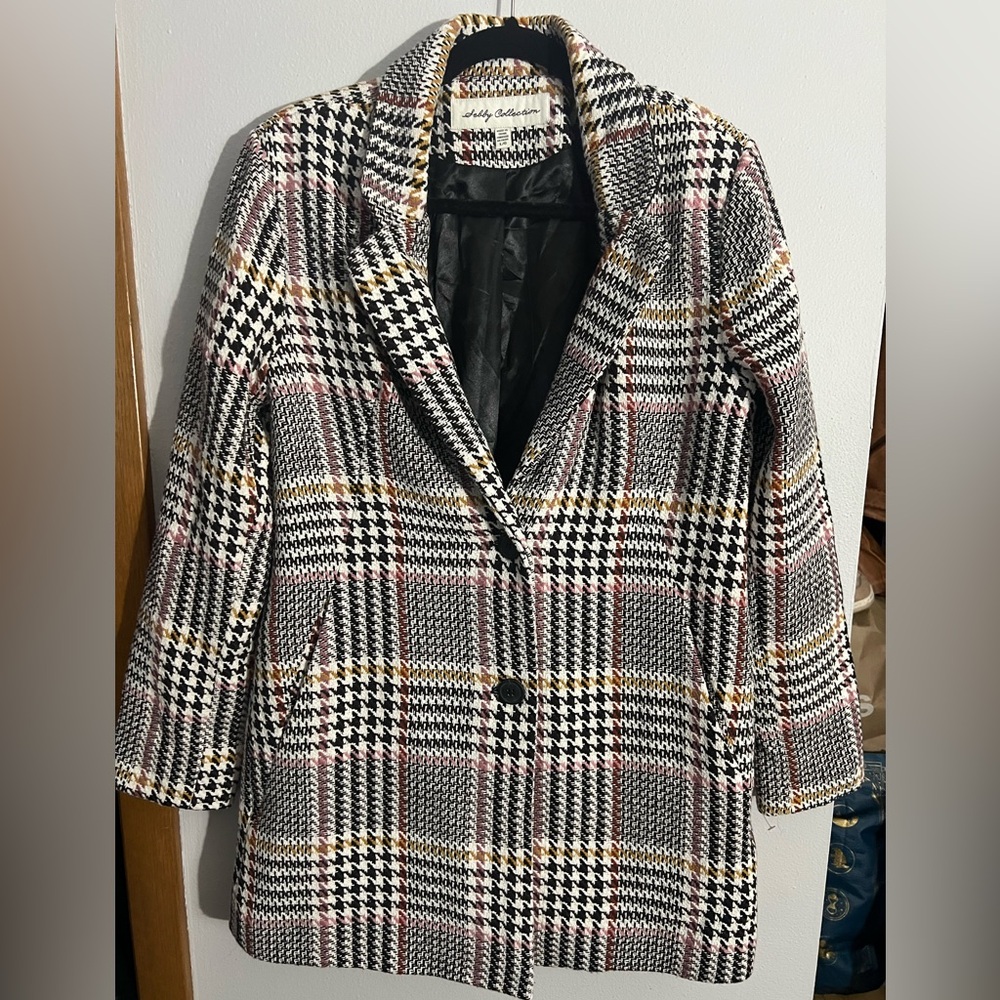 Stylish Checkered Blazer